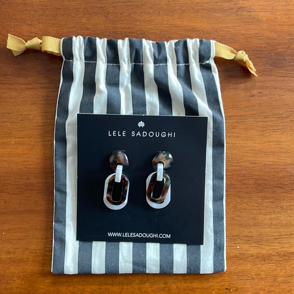 Lele Sadoughi mini slim banded hoop earrings - linen